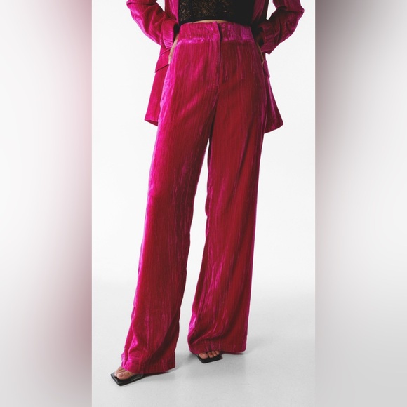 NASTY GAL | Crushed Velvet Co-Ord - Picture 10 of 11